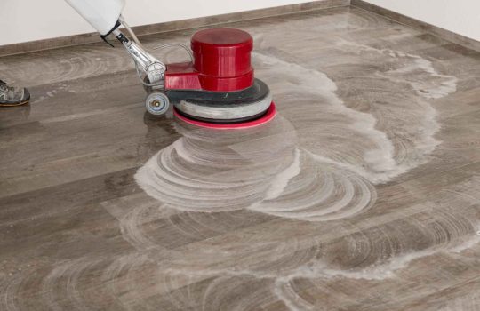 נוזל ניקוי למכונות שטיפה לרצפה שאינו מקציף2